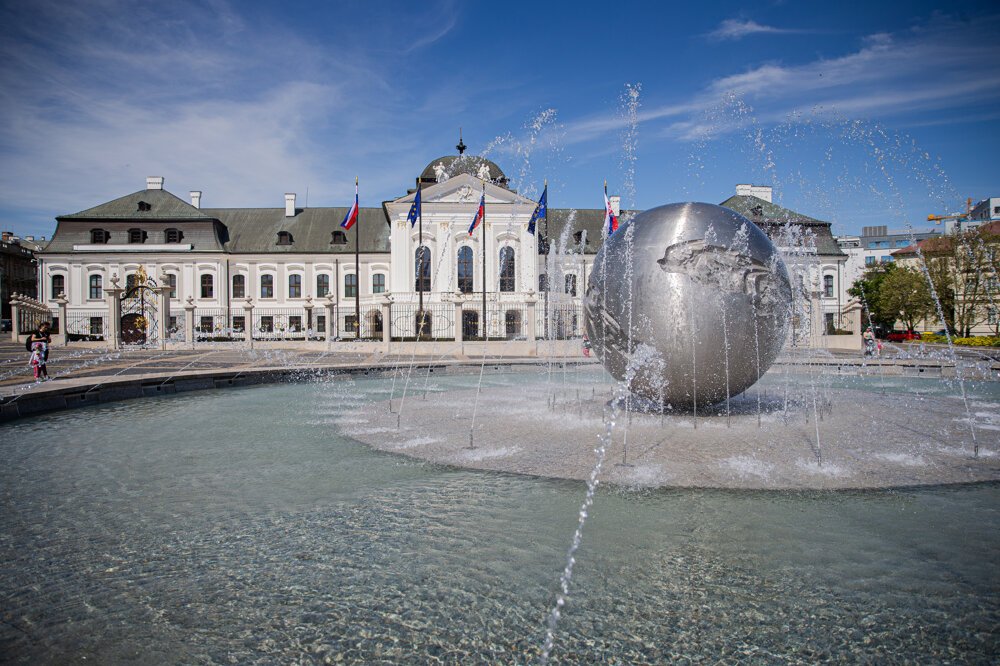 Fountain Planéta