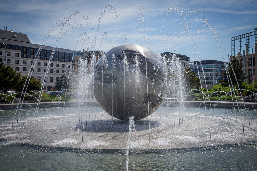 Fountain Planéta